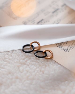 Náušnice DUO si tě získají nejen svým čistým designem, ale hlavně variabilitou. Když se chceš cítit nepřehlédnutelná,...